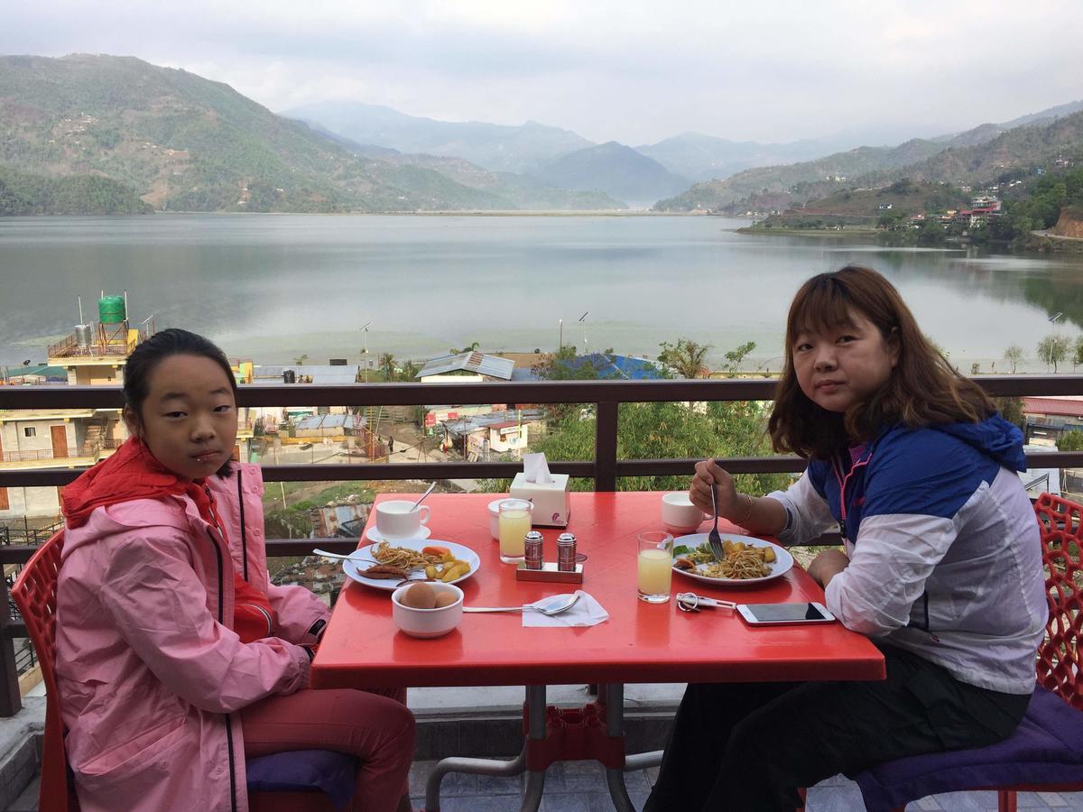 Hotel The Coast Pokhara Eksteriør bilde