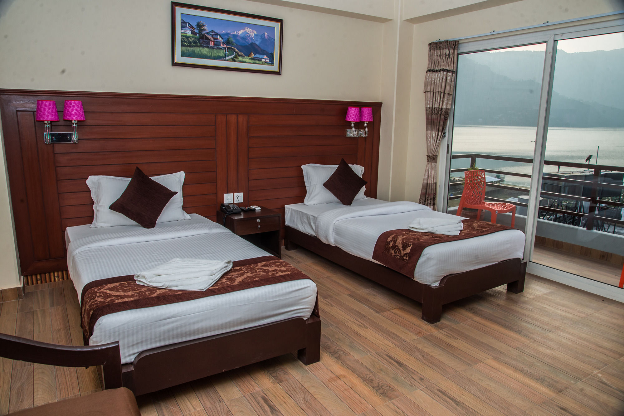 Hotel The Coast Pokhara Eksteriør bilde