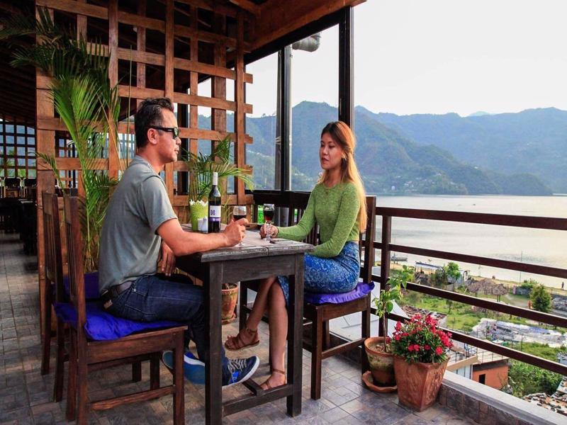 Hotel The Coast Pokhara Eksteriør bilde